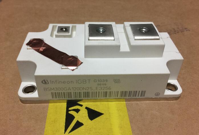 英飛凌IGBT模塊 BSM300GA120DN2 300A  1200V